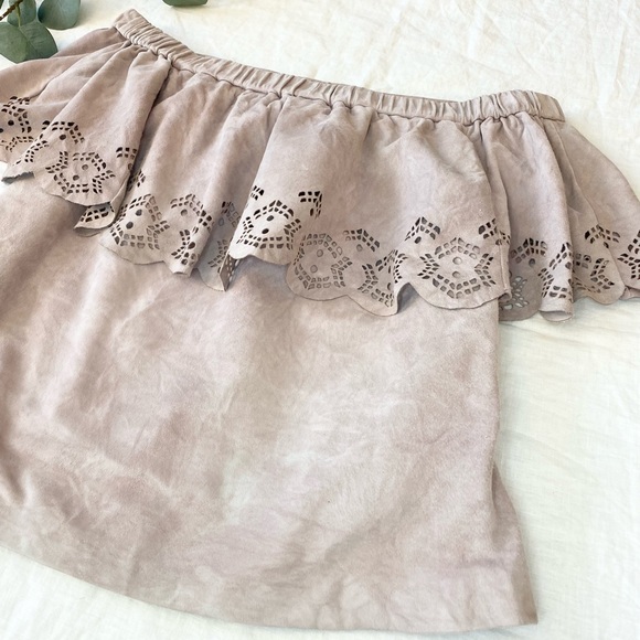 LaMarque Renuka Off-The-Shoulder Suede Top in Lilac - Picture 10 of 13